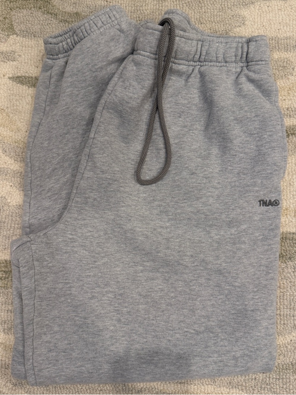 TNA Aritzia Mega Fit Cozy Fleece Joggers Gray Size M